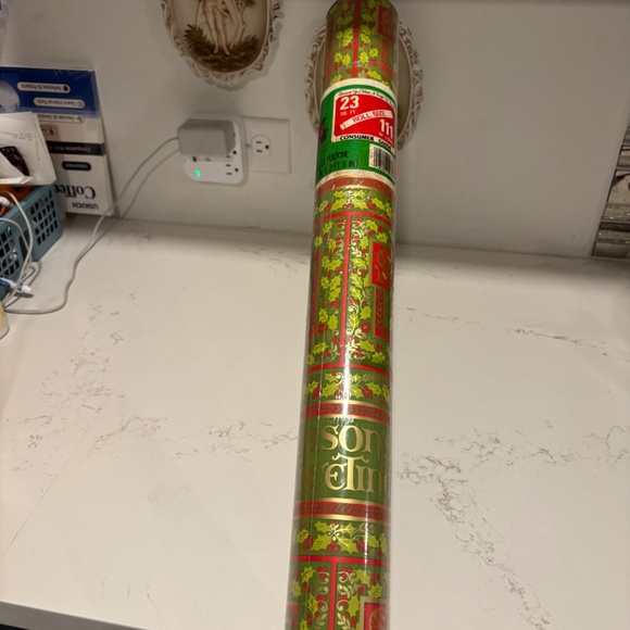 Plus Mark Vintage Christmas Wrapping Paper New Green Red Gold mistletoe 111 in - Picture 5 of 5
